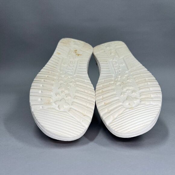 Hey Dude Women's Size 6 Wendy Chambray Beige Canvas Slip On Shoes - Picture 10 of 11